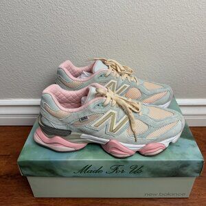 New Balance Women's Sneakers - Pink and Beige